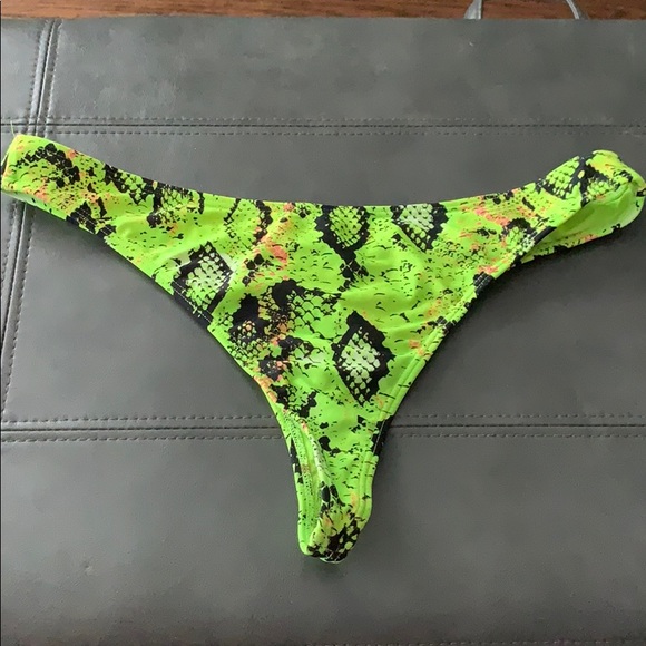 Swim bottom! - Picture 1 of 1